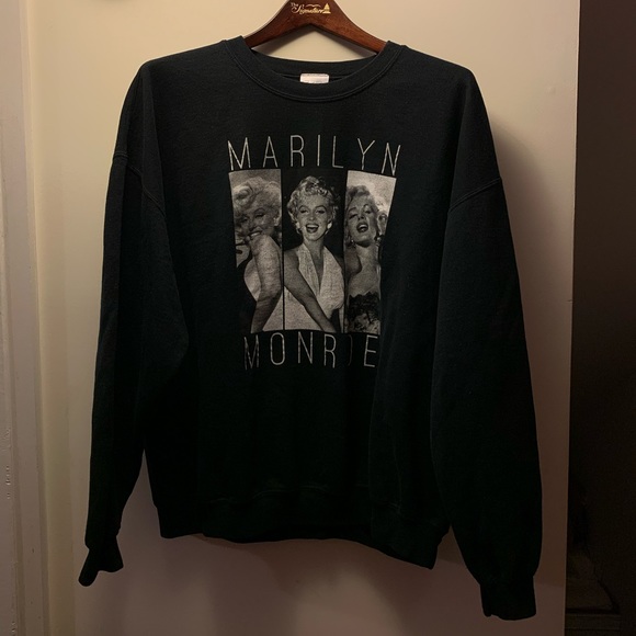 Marilyn Monroe Sweaters - Marilyn Monroe crewneck